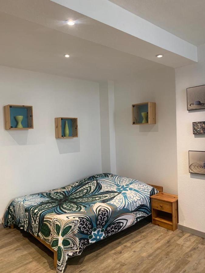 Studio 24M2 Intra-Muros Avignon Zimmer foto